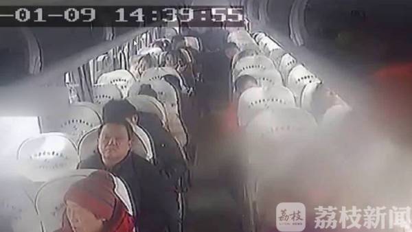 鄭州大巴車(chē)租賃，春運(yùn)乘坐大巴車(chē)需要注意行車(chē)安全
